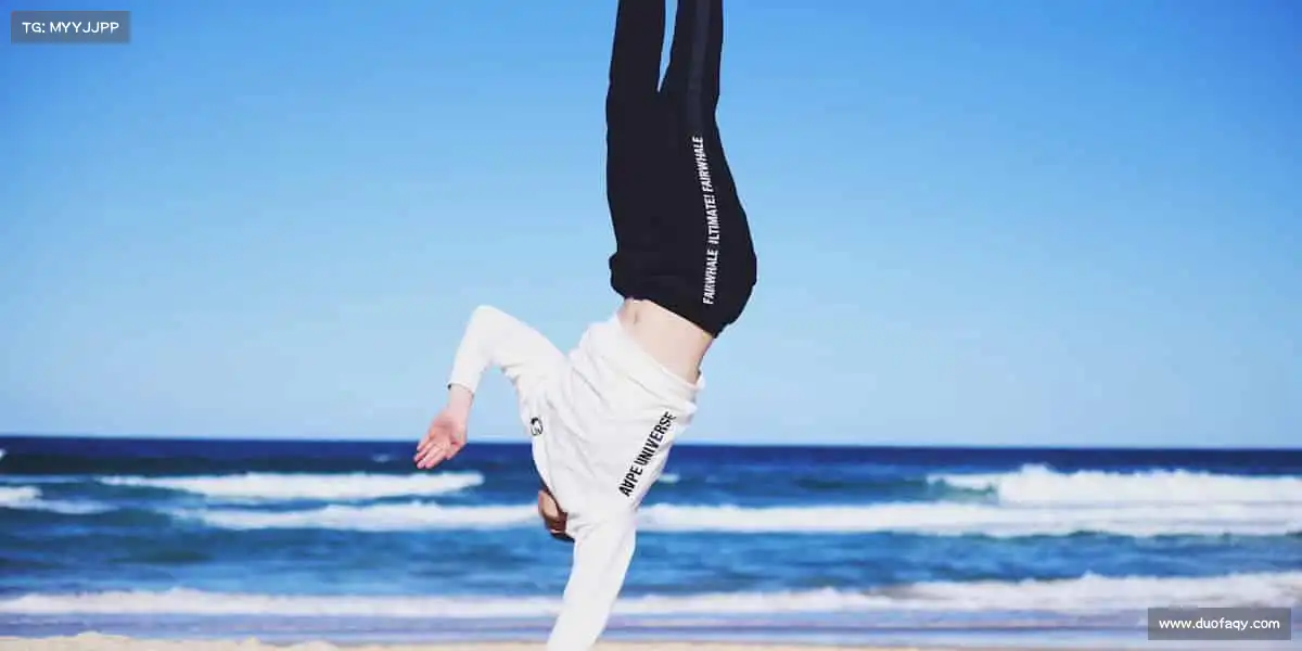 xc体育🚣♀️逆流而上,向阳而行 —— 用体育的力量,划向属于你的星辰大海!